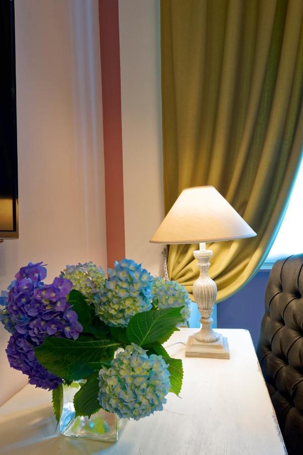 White Ribbon Hotel Милано Екстериор снимка