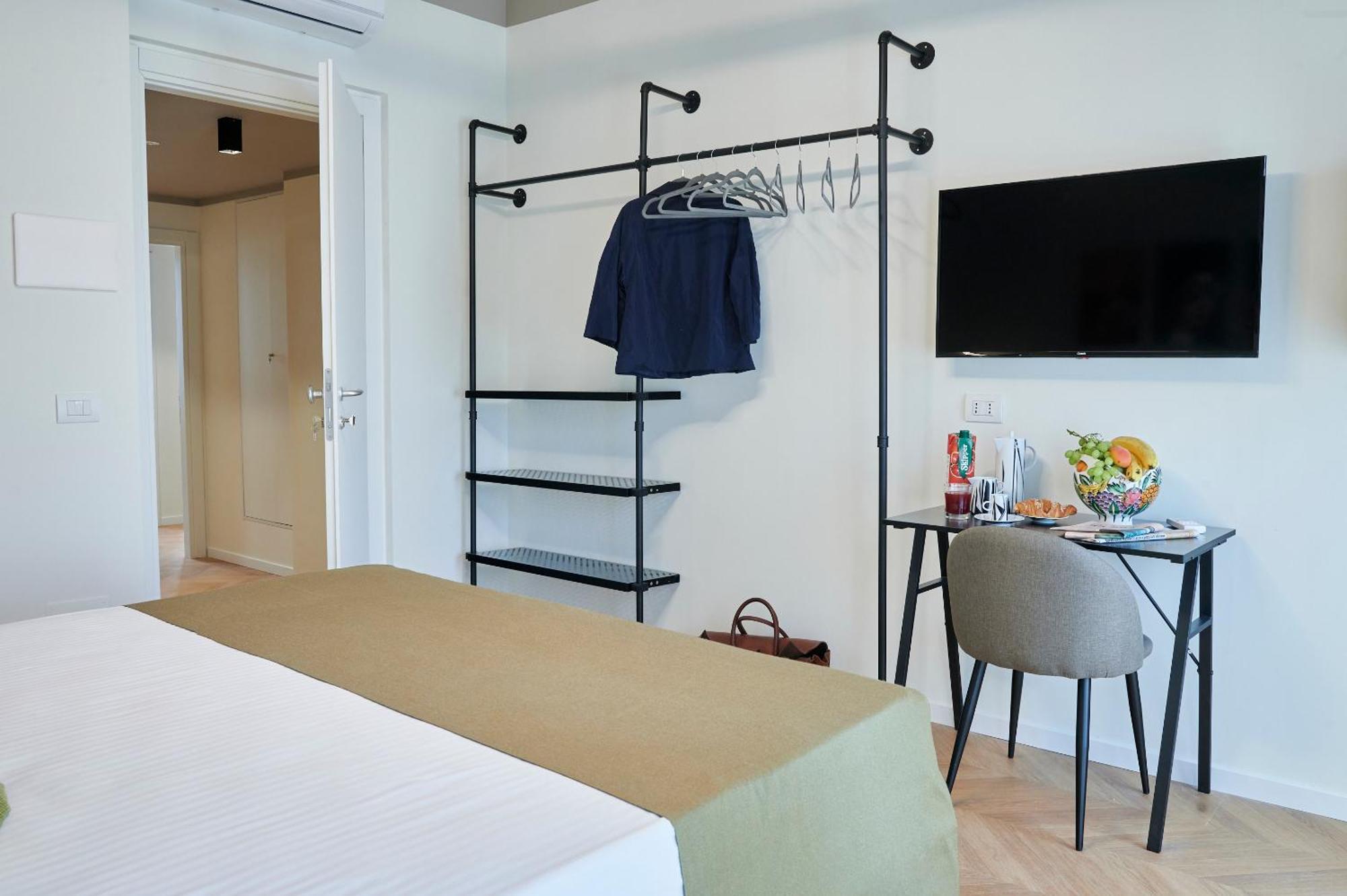 White Ribbon Hotel Милано Екстериор снимка